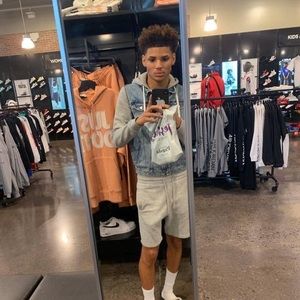 Meet your Posher, Anthony